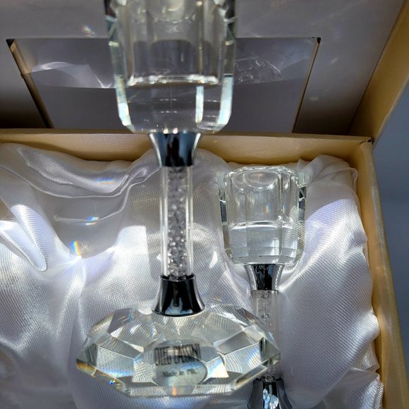 Oleg Cassini Other - Oleg Cassini Signed Diamond Lead Set of 2 Crystal Candleholders ~